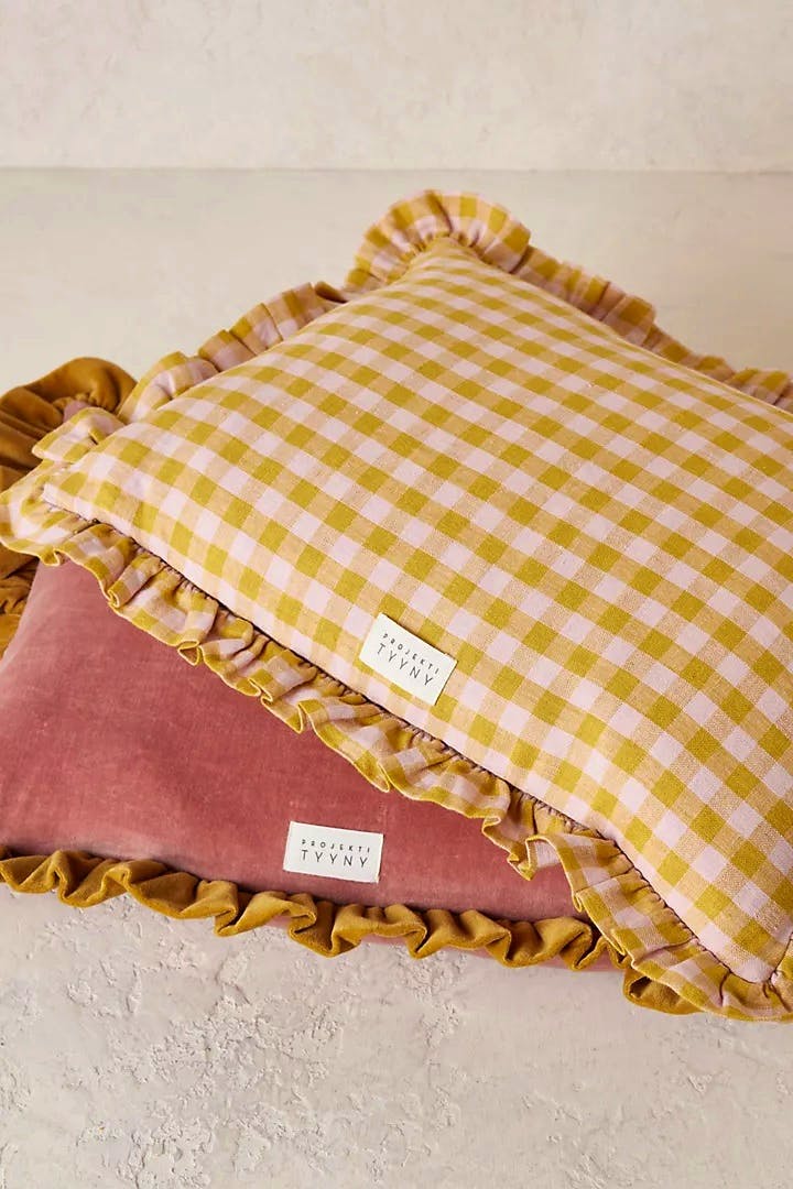 Anthropologie Projektityyny Wes Frill Cushion, £88