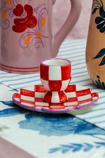 Amara Eggcellent Egg Plate – Red, NOW £34.20