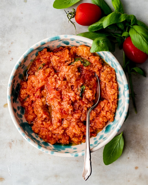 RECIPE 1 P.239 Tomato And Bread Soup. CUCINA POVERA By Giulia Scarpaleggia 