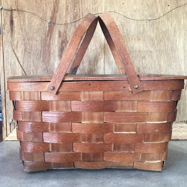 Etsy 1950s Vintage Medium Sized Country Kitchen Woven Wooden Picnic Basket, £49.83