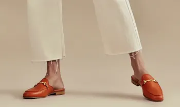 Russell & Bromley