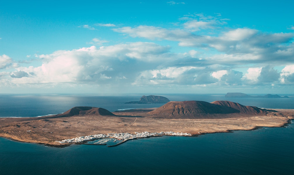 Lanzarote Beast Beaches Zinah-insignia-Kzd9UqhaMjU-unsplash Copy