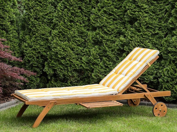 Beliani Wooden Garden Sun Lounger And Cushion 