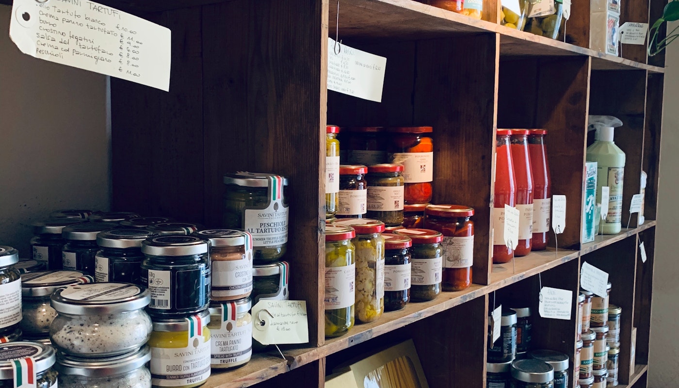 9 Of The Prettiest Basics For Your Larder