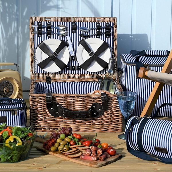Home Essentials Three Rivers 4 Person Wicker Picnic Basket with Contents, £94.99