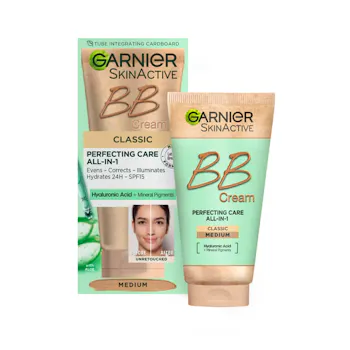 Best For: The Added Skincare Ingredients That Hydrate And Illuminate