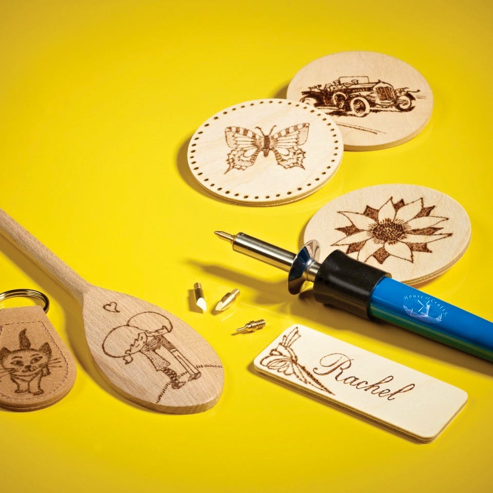 The Glow Company Pyrography Craft Kit, £45.95
