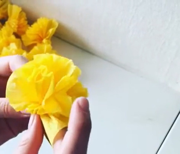 Home Crafting Projects How To Make Crepe Flowers House And Garden