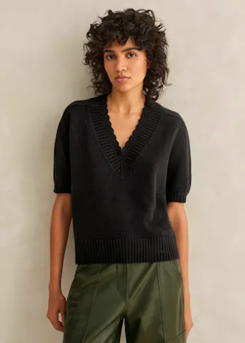 Merino Cashmere Crochet Trim V Neck Jumper