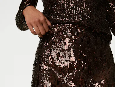15 Must-Have Party Skirts For Chic Holiday Outfits