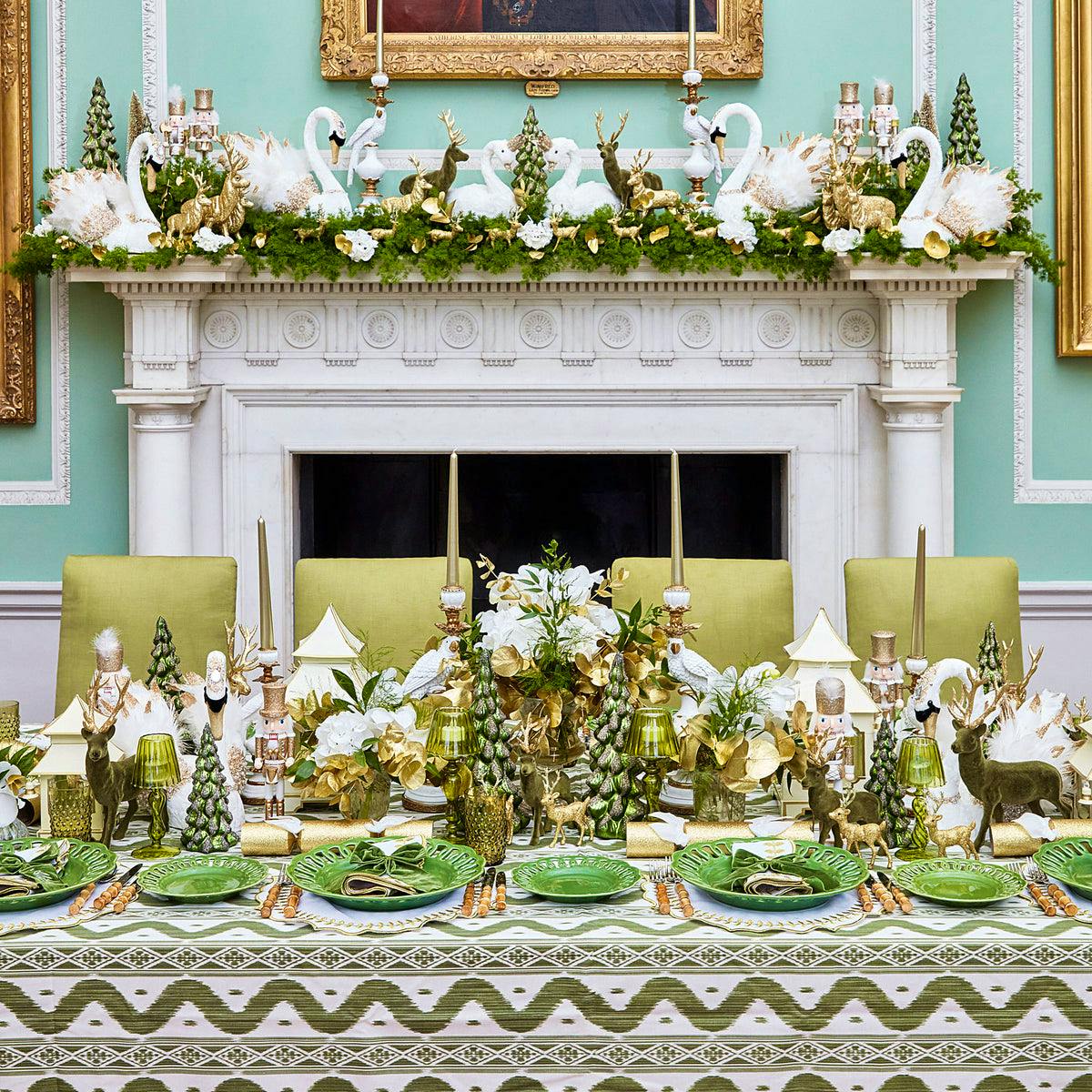 A Winter's Tale Decoration Set £198