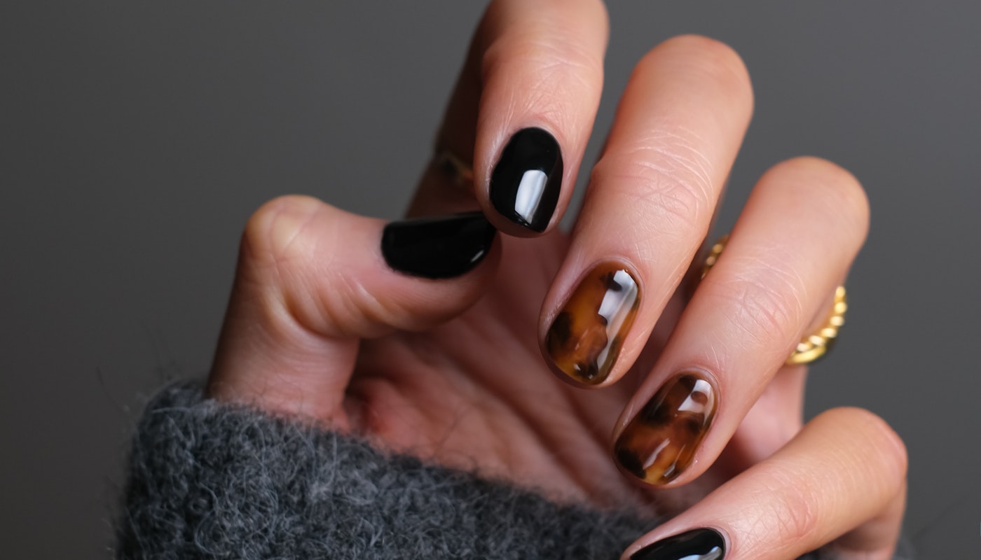 Our Guide to Seasonal Winter Nail Inspo