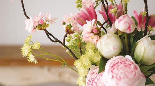 Where To Find The Best Faux Flowers