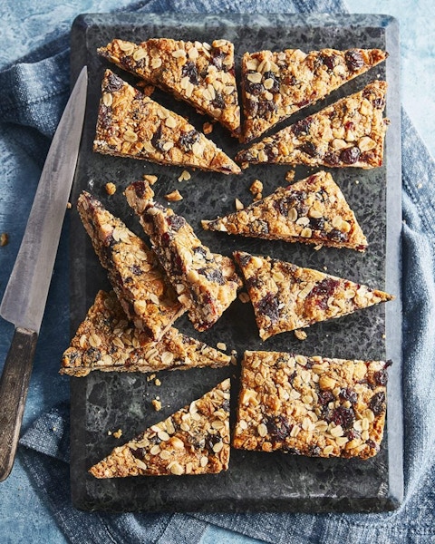 Almond & Cranberry Granola Bars Perfect for pack-lunch boxes, these fruity granola bars will be a lunchtime favourite. <I>Delicious Magazine</I>