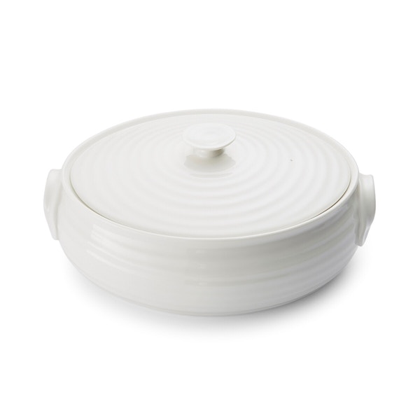 21cm White Oval Casserole Dish £55