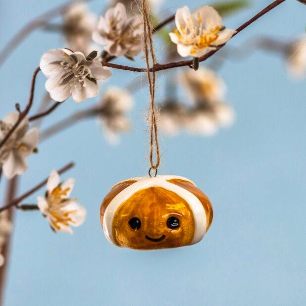 Temptation Gifts Easter Hot Cross Bun Tree Decoration, £3.99
