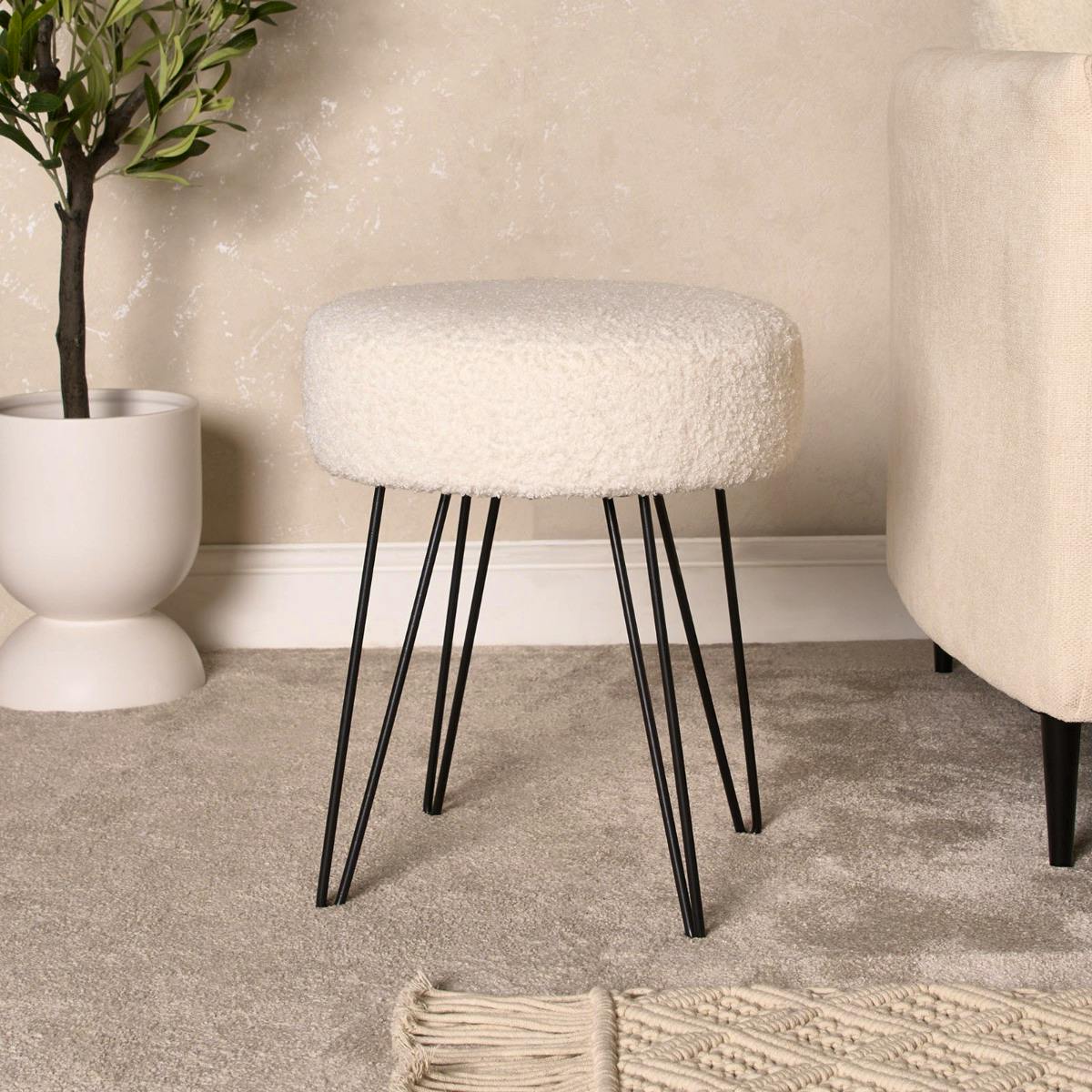 Boucle Hairpin Stool £27