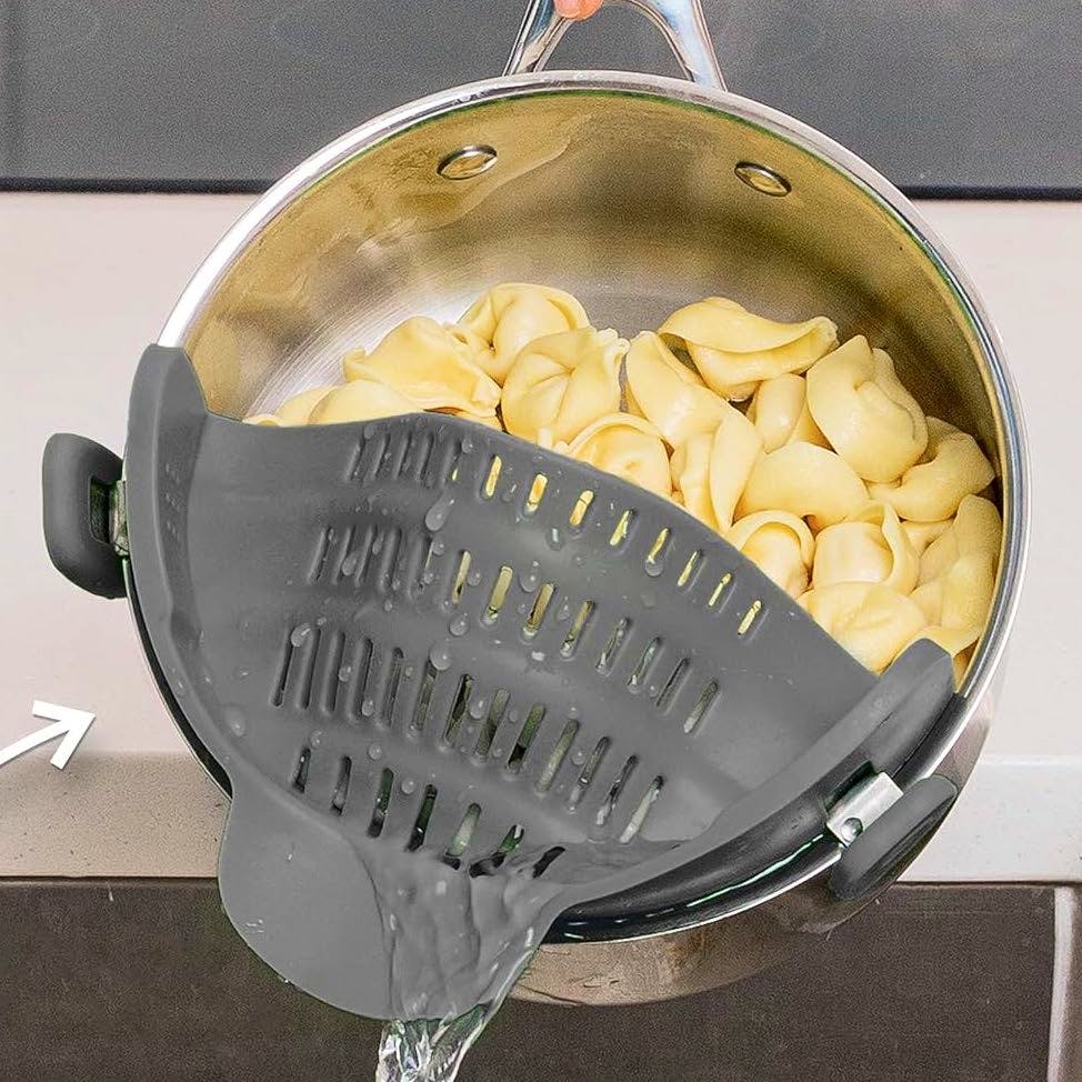 Amazon Kitchen Gizmo Snap N’ Strain, £8.99