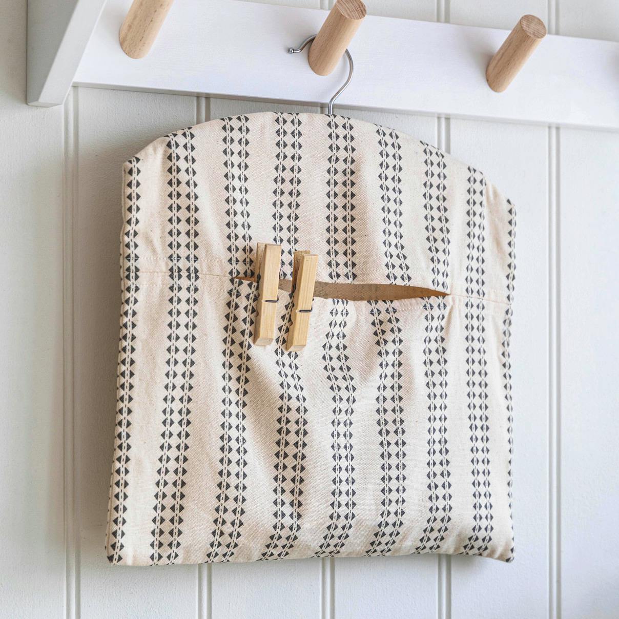 Garden Trading Hatherop Peg Bag Charcoal, £12