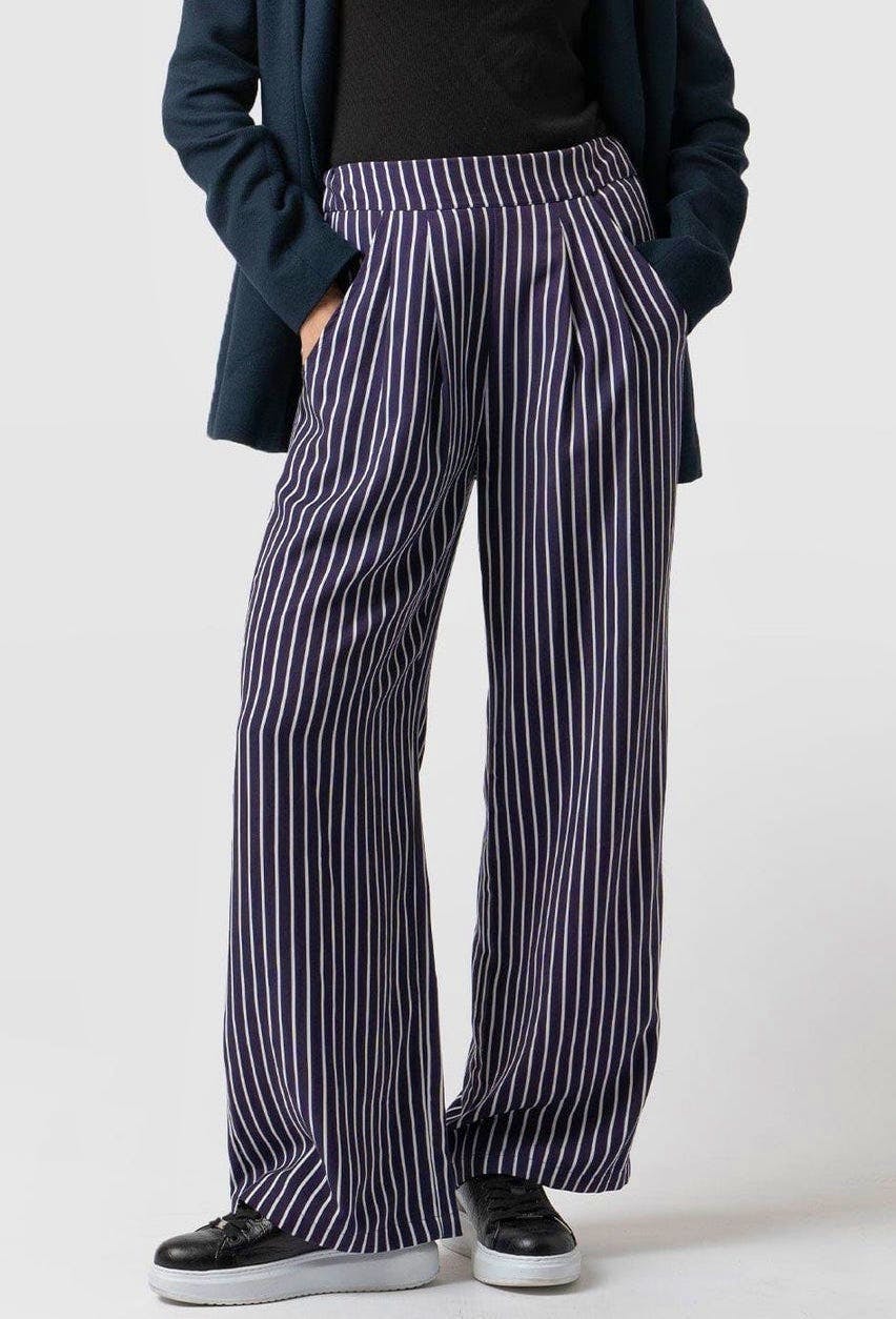 Saint & Sofia Sloane Pant, £69