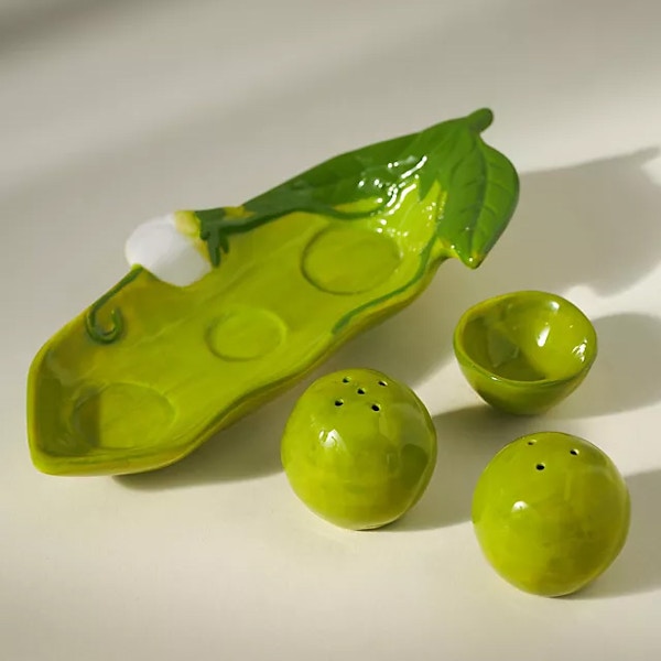 Anthropologie Farmstand pea pod salt and pepper shakers, £22