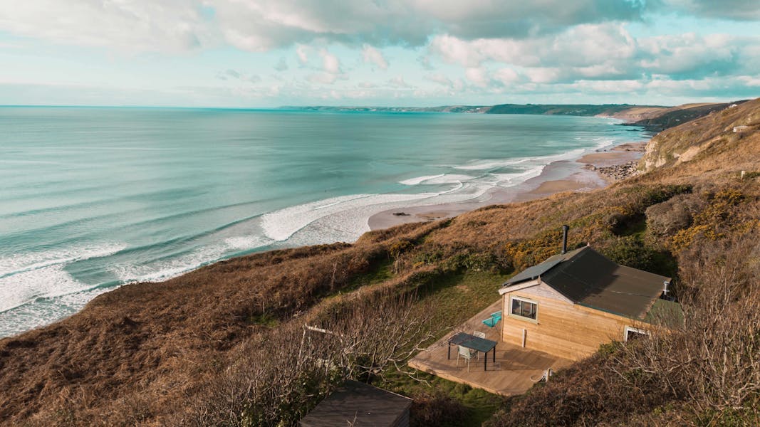 Unique Hideaways The-eagle-comp