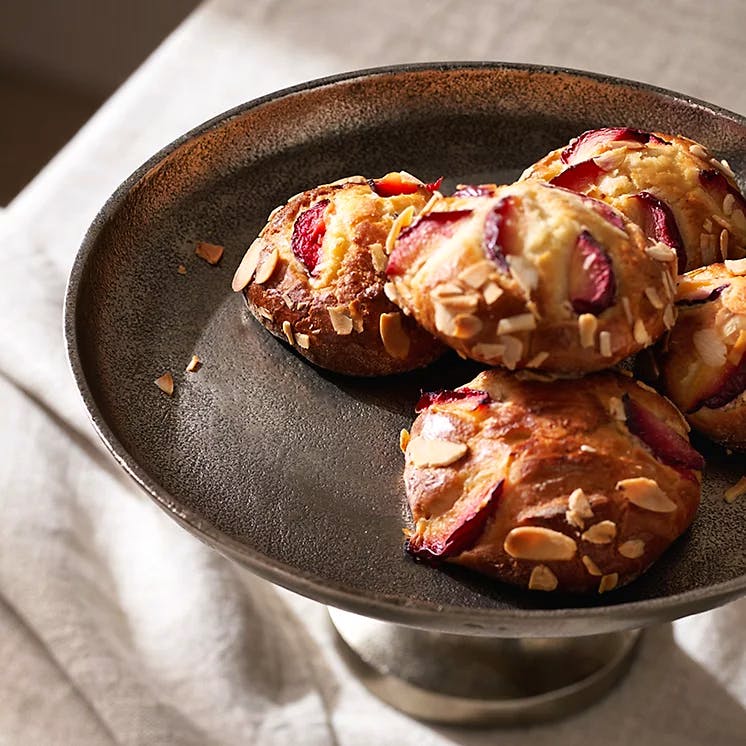 The White Company Barton Serving Stand, £55