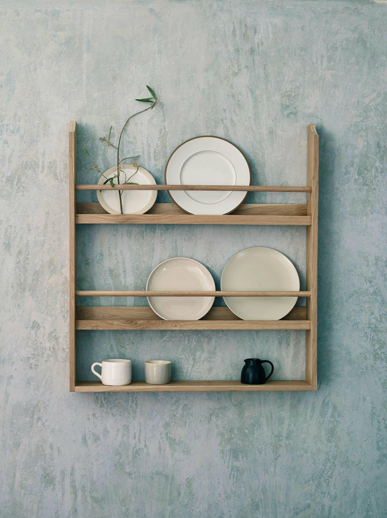 Rowen & Wren Witham Oak Plate Rack, £228