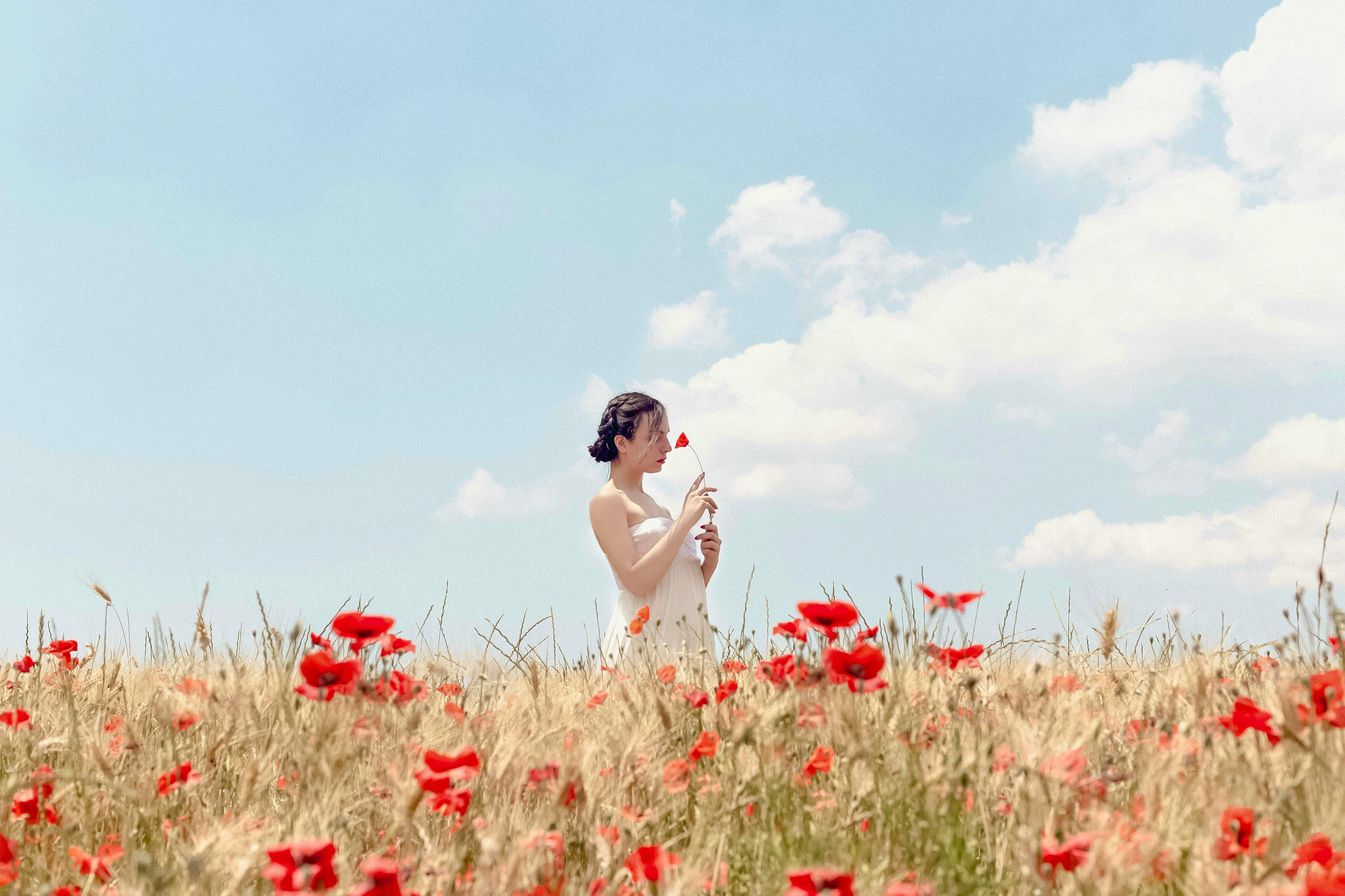 Summer Fragrances That Smell Like Holidays