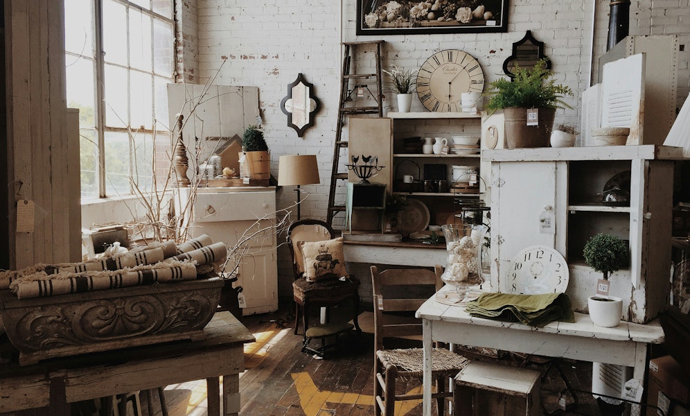 Reclamation Yards Stores Jazmin-quaynor-MbY_q6A7lK0-unsplash Copy