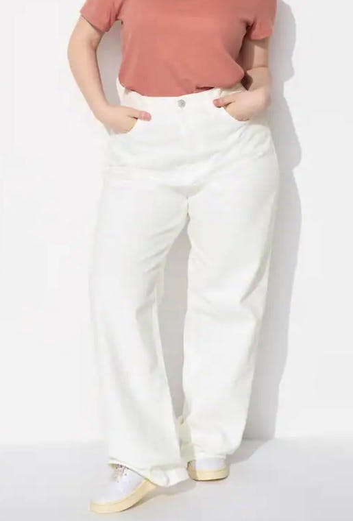 Uniqlo Wide Straight Leg Jeans, £34.90