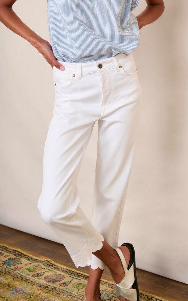 Wyse Harper Slim Leg Jean – White, £90 (Was £180)