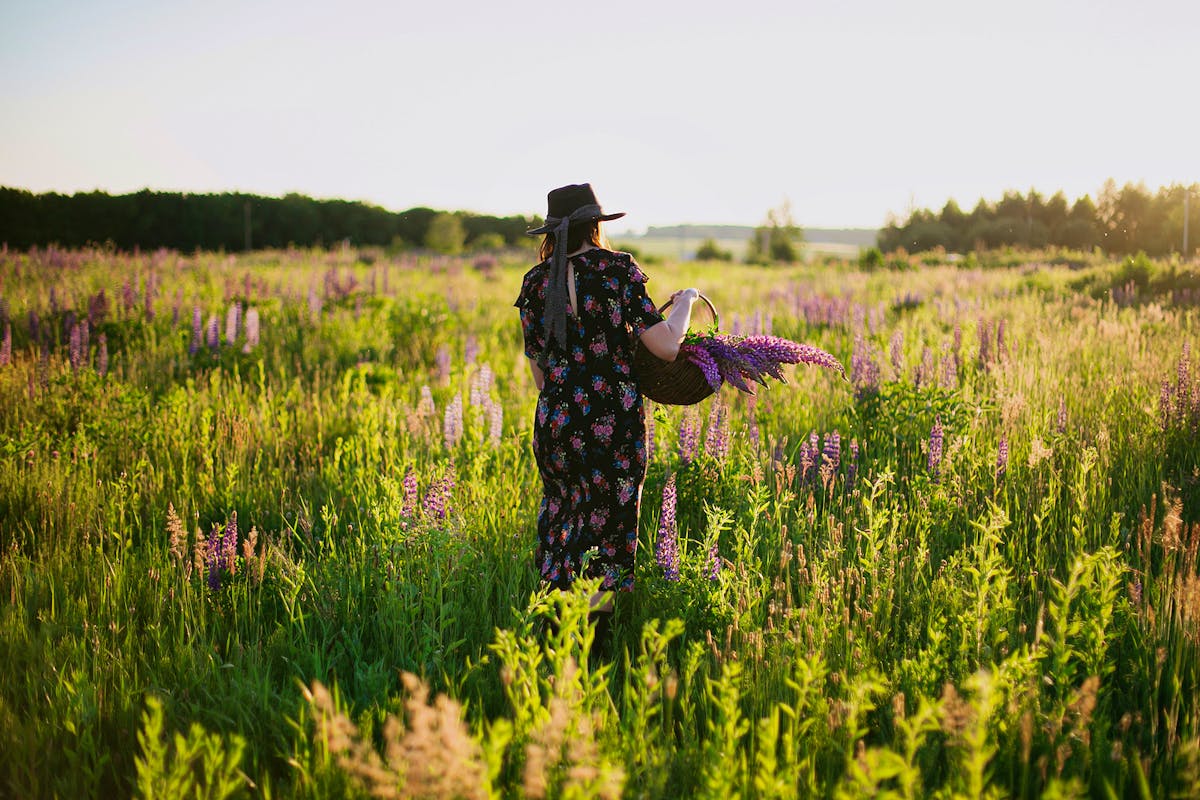 Bigstock-Beautiful-Woman-Walking-With-W-403009826