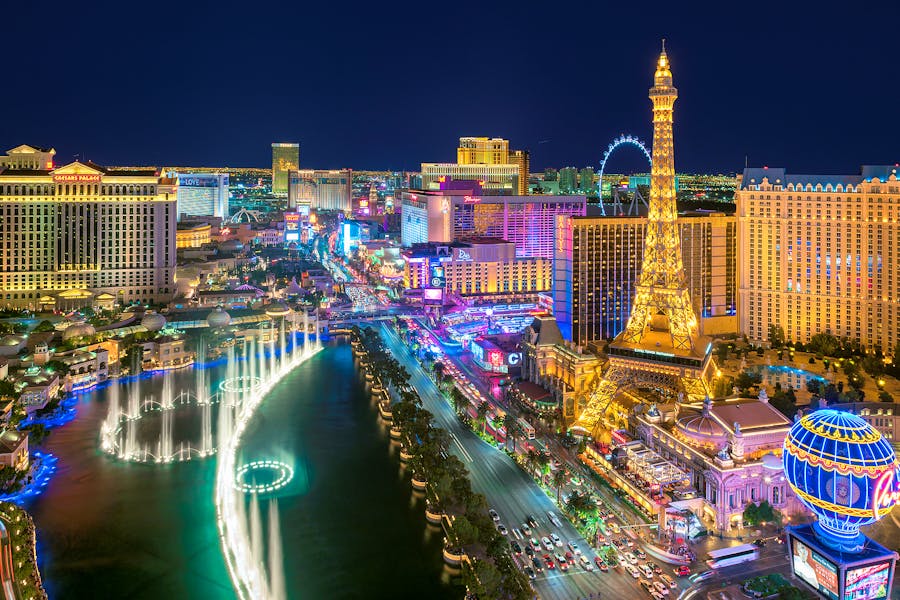Las Vegas: What To Wear & Where to Go During Your Vacation