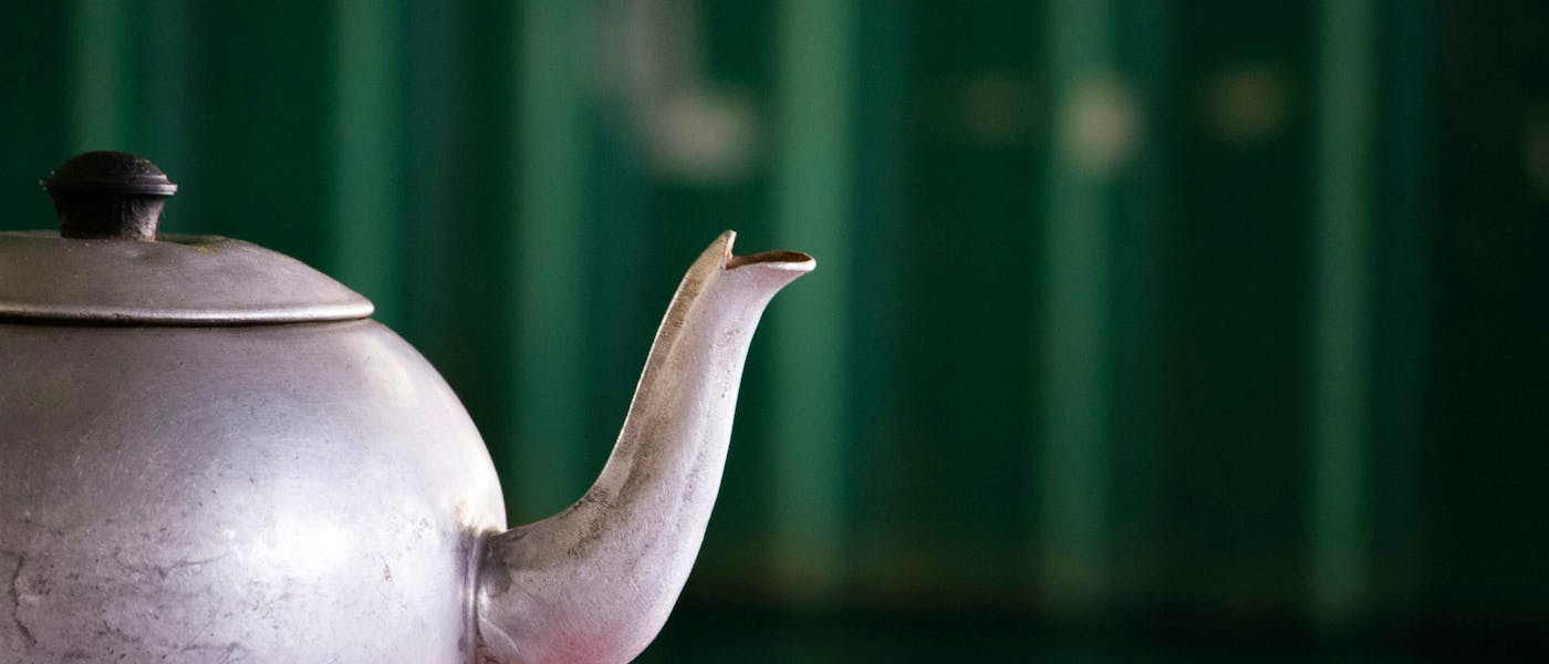 f The Best Teapots For Cosy Winter Days