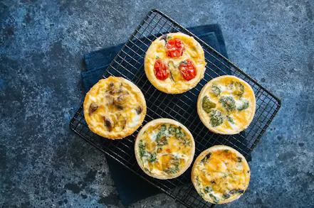 Christmas Nibbles: Quick Recipes To Fill The Gaps Between The Main Meal