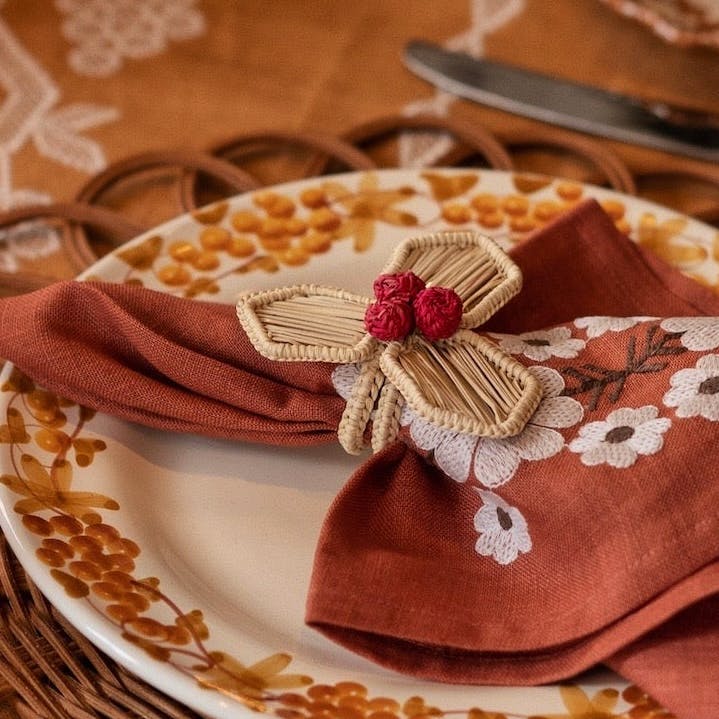 Sharland Christmas Holly Napkin Rings (Set of 4), £38.25