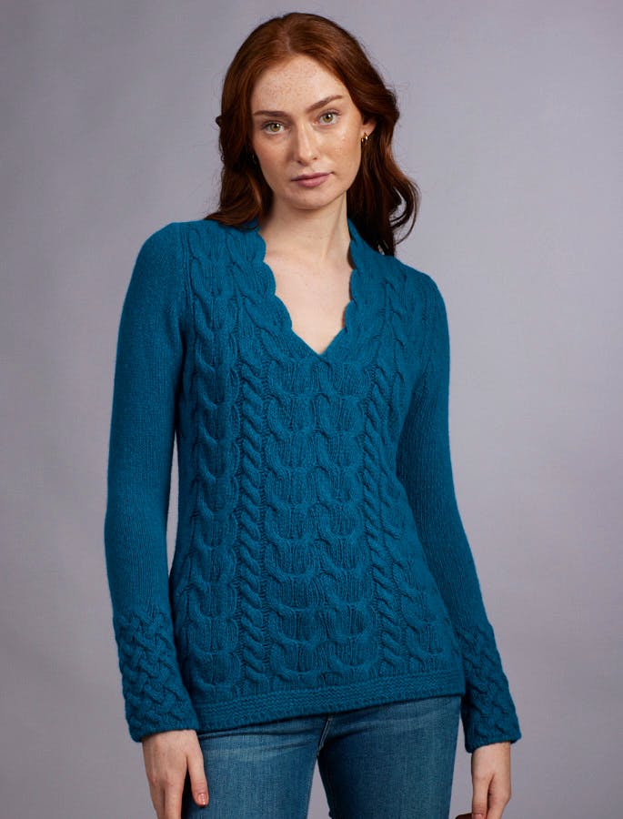 Aran Wool Cashmere Cable V-Neck Sweaterm £113.94 (Was £139.31)