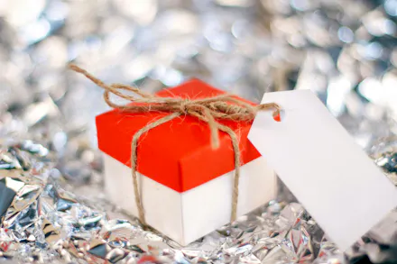 Sealed With A Kiss: 21 Of The Best Next-Day Valentine’s Gifts
