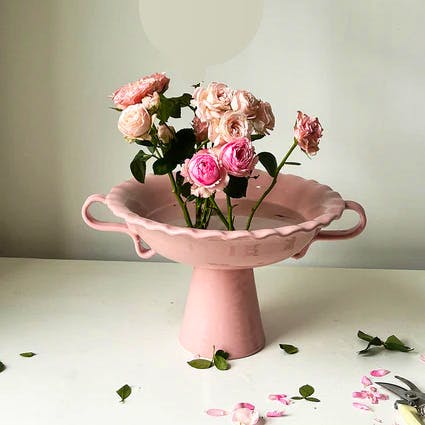 Bettina Ceramica Gigli Pedestal Bowl [Rosa], £235