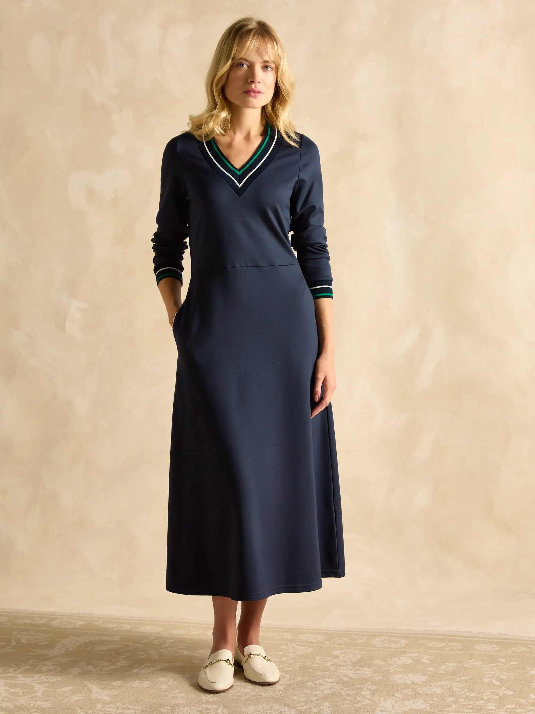 Juliet V-Neck Navy Long Sleeve Ponte Maxi Dress £65