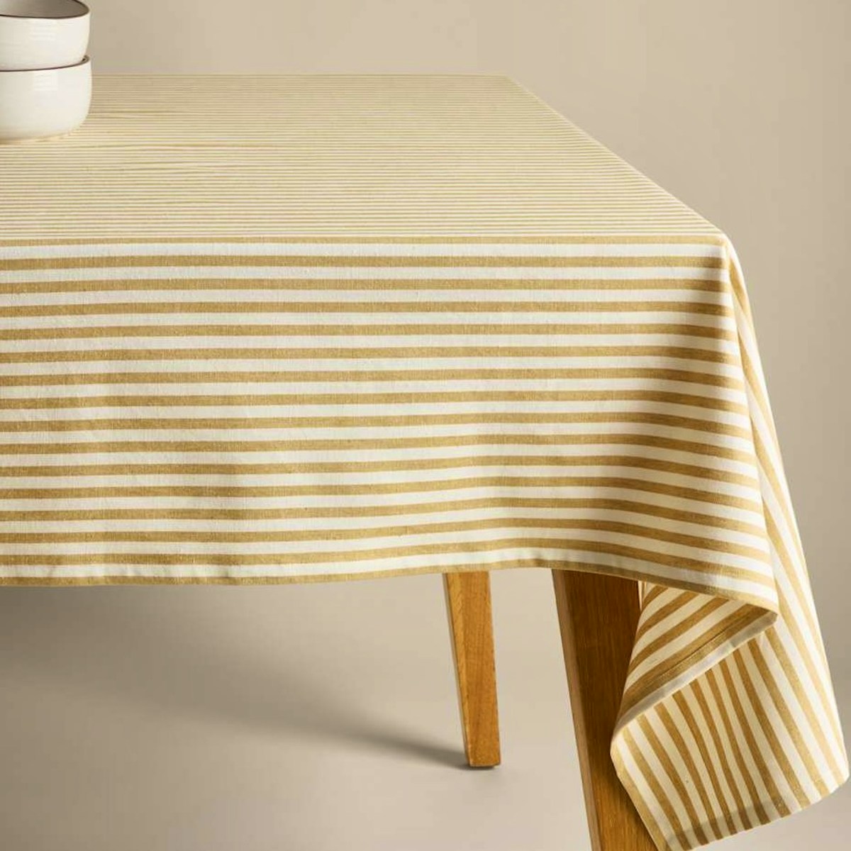 M&S Cotton With Linen Tablecloth, £28