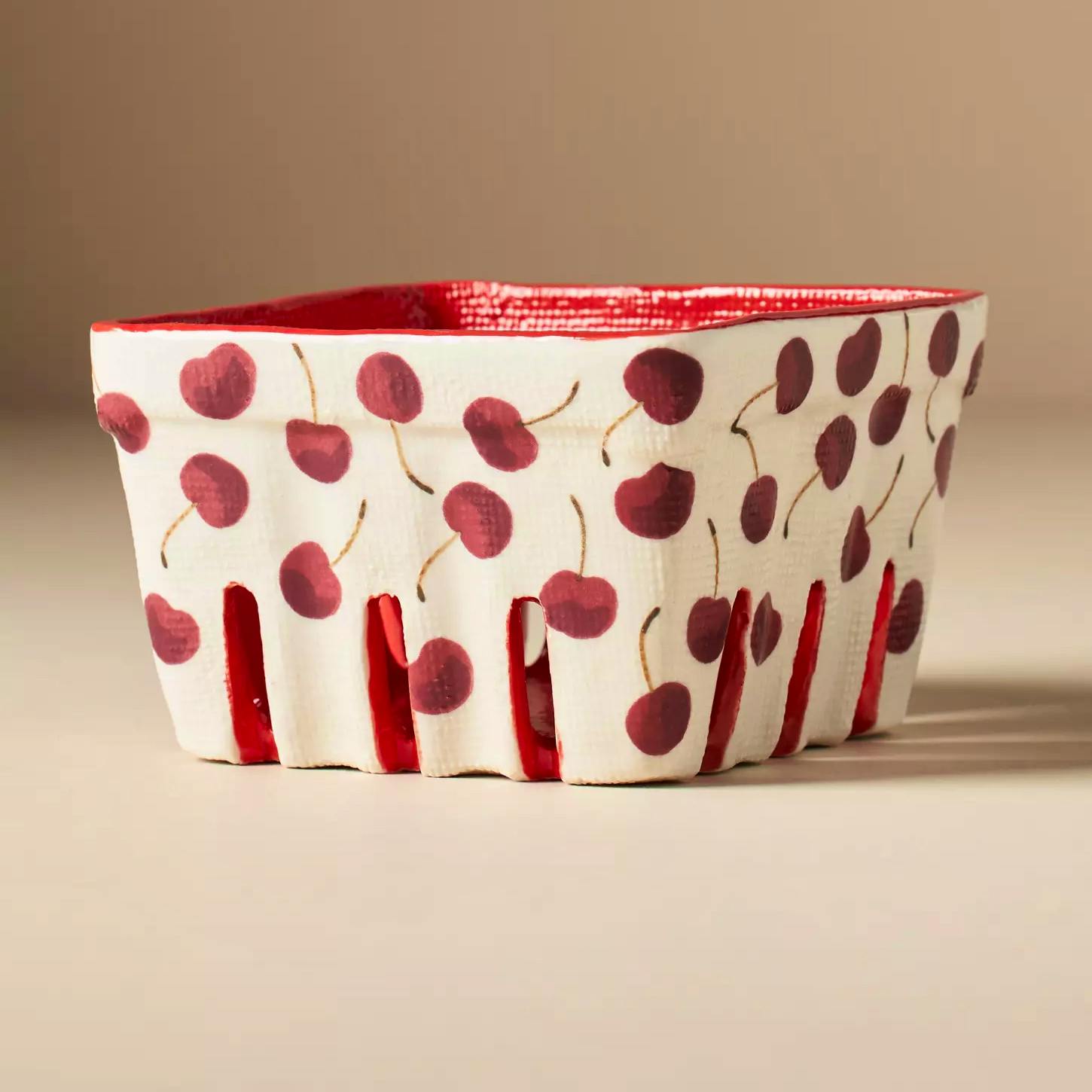 Anthropologie Fruta Stoneware Berry Basket, £14
