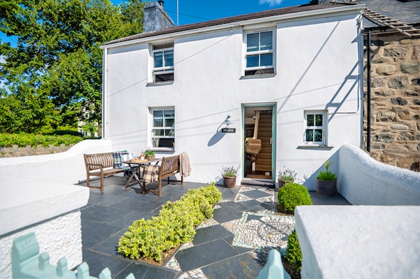 Classic Cottages By Sea Peveril (2) Copy