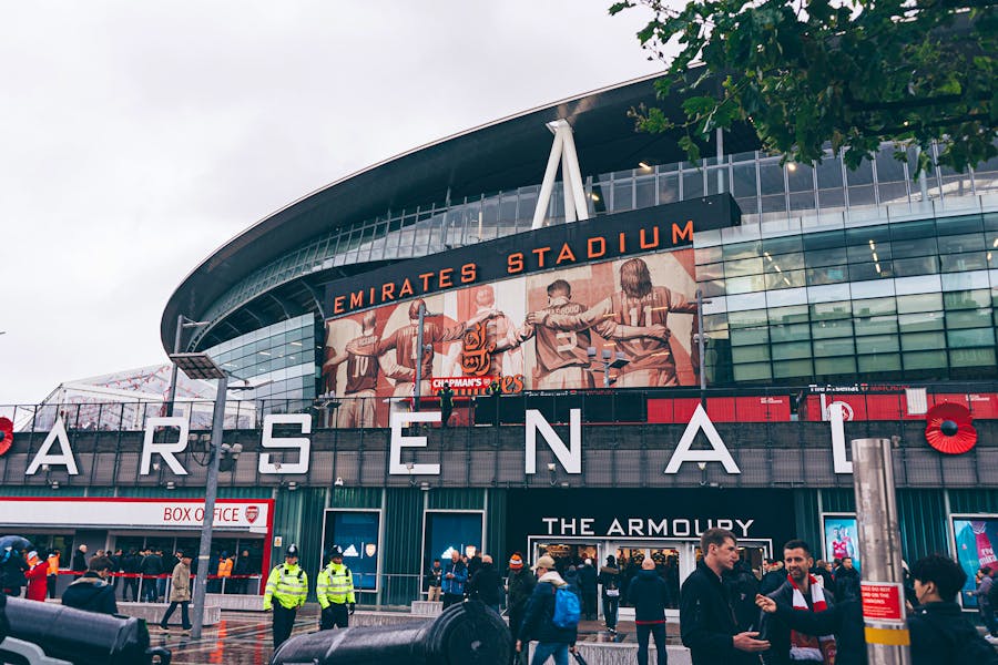 Matchday Travel In London Nelson-ndongala-FiQS31ztg-Y-unsplash Copy