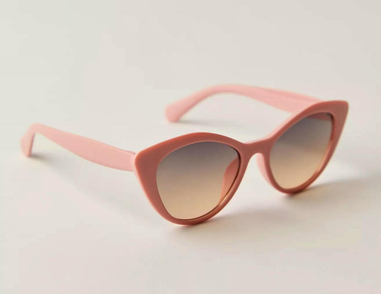 Free People Laurel Cat-Eye Sunglasses, £18