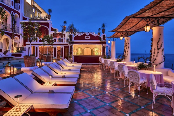 Le-sirenuse_pool_bar-0634