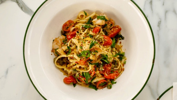Garlic And Chilli Prawn Linguine By Pasta Evangelists