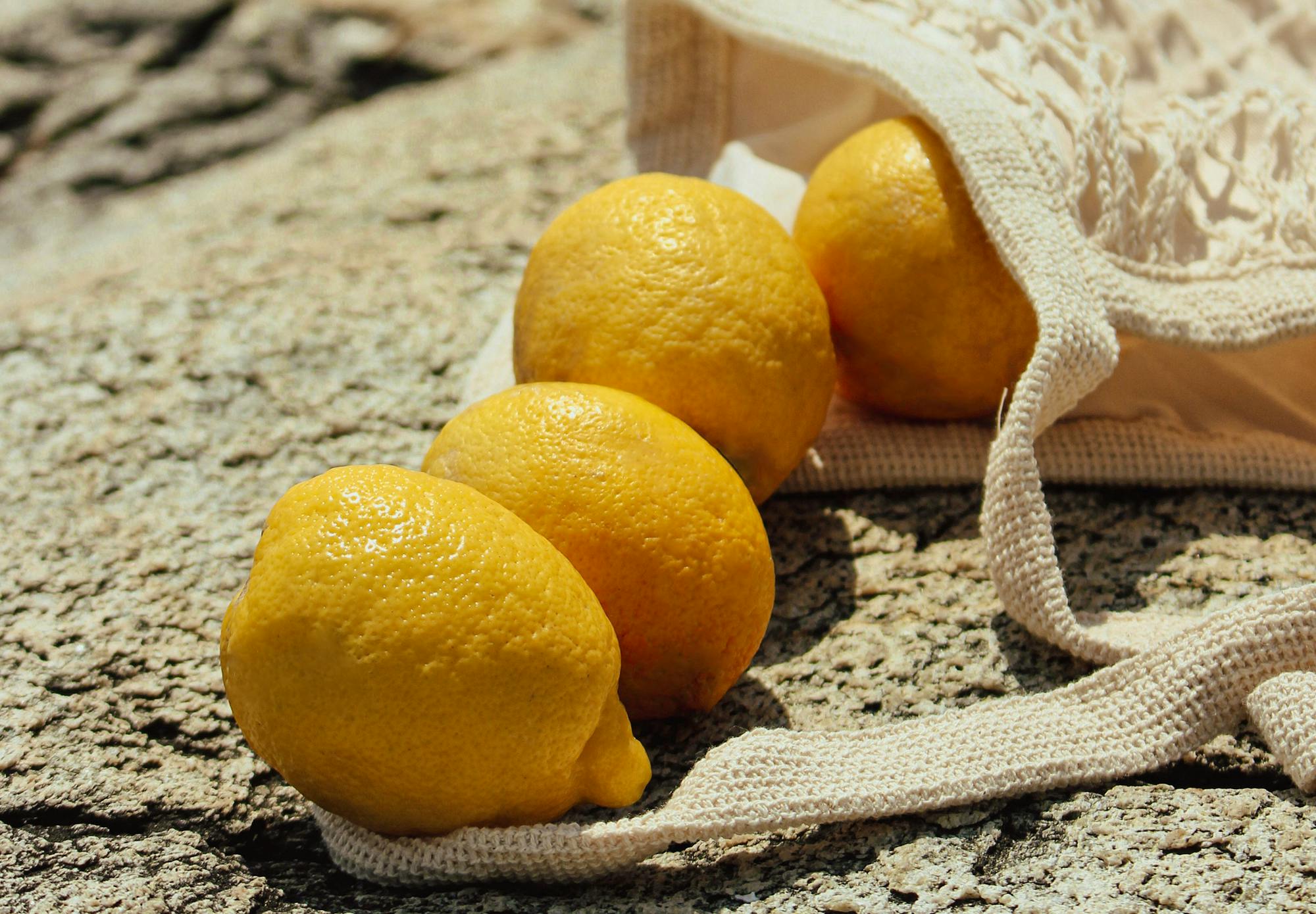 Summer Scents Alin-luna-Mp69pDHia3Q-unsplash