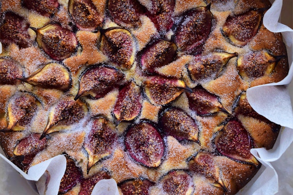 Fig, Yoghurt And Almond Cake